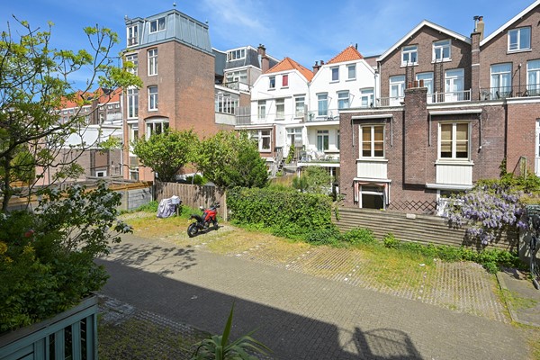 Medium property photo - Van Kinsbergenstraat 13, 2518 GV The Hague